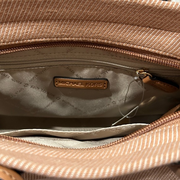Michael Kors Tan and Cream Tote Bag - Picture 4 of 6